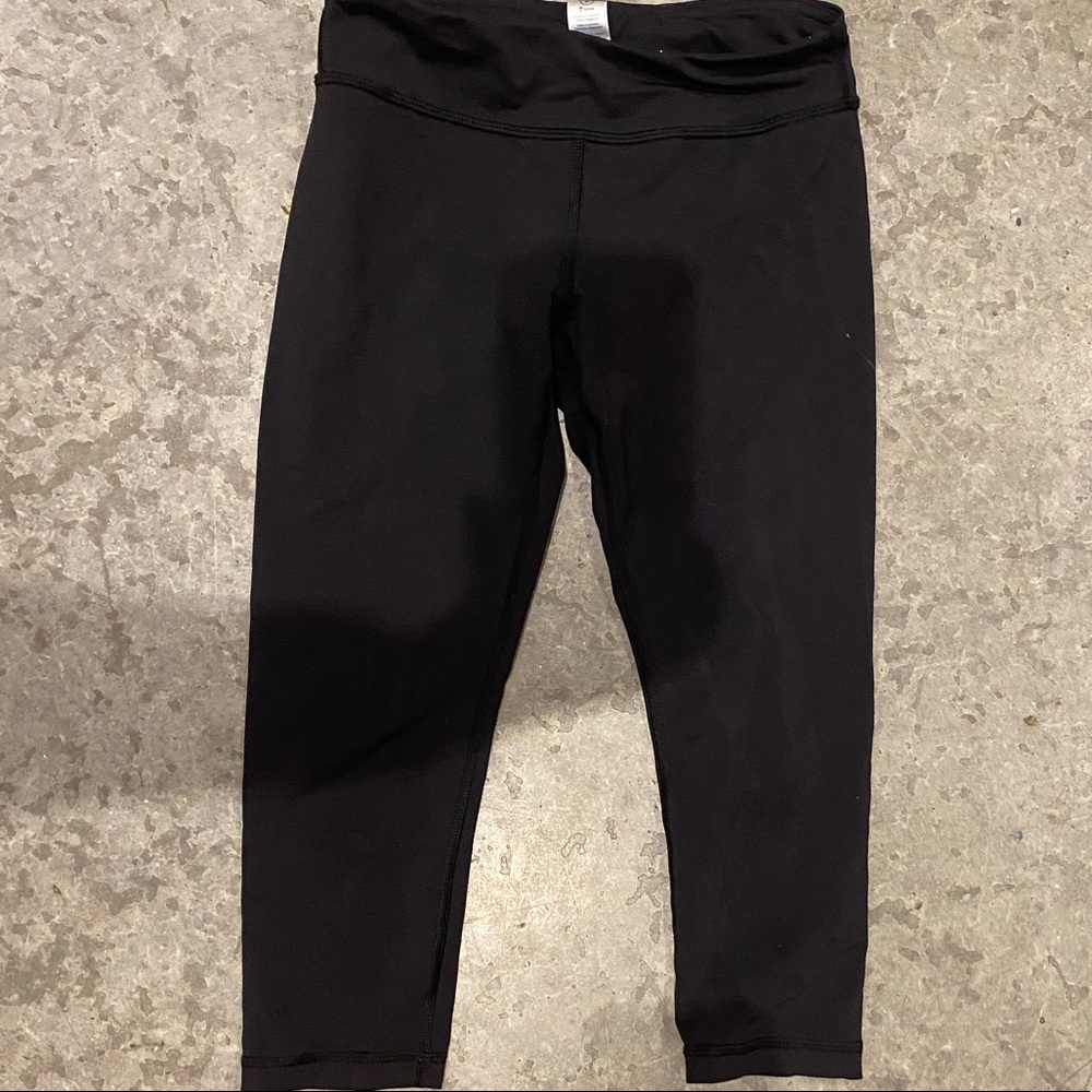 Cropped lululemon ivivva leggings!